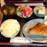 お食事処 道楽庭 - マグロのカマ焼き定食（1000円）
