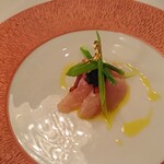 プレスキル - 軽く炙った金目鯛と独活(うど) うるい キャビア