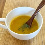 ナチュラルソフトクリームカフェ ミルカ - カボチャのスープ