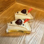 Knott's berry farm - 【定番】モンブラン　¥432  サクサクのタルト生地の上に栗のペーストと生クリームを合わせたクリームをたっぷりと巻きました