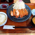 Tonkyuu - 黒豚上ロースカツ定食