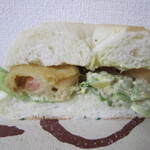 ブーランジェリー メゾン ユキ - 海老アボカドベーグルサンド