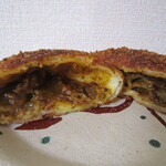 ブーランジェリー メゾン ユキ - 牛カルビカレーパン