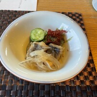 日本料理おおみ - 近江牛と根菜しゃぶしゃぶランチ
                    先附 小鉢