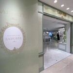 Laduree Salon de the - 