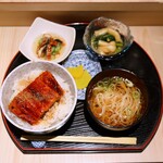 すし処 次郎丸 - 次郎丸ランチ(1,000円)
鰻丼･うざく･小松菜薄揚げ･にゅうめん･漬物