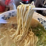 長浜ラーメン浜ちゃん - 麺(カタ)