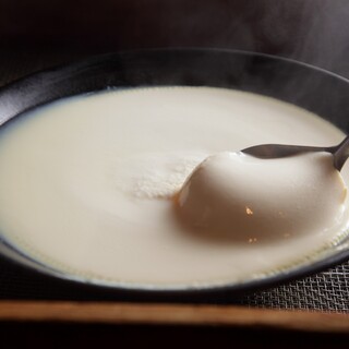 出来立ての自家製蒸し上げ豆富食べ放題