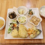 Bochi Bochi Kafe - 日替りランチ 800円