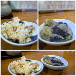 Udon & Sakaba Kaine - お通し（一人220円）・・茄子の煮浸しと卯の花。どちらもお味は好み。