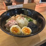 焼きあご塩らー麺 たかはし - 