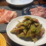 炭火バルとりびぃーの - 