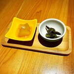 いざかや しん - お通しの2品です(o^^o)
