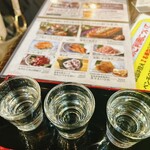立ち呑みBAR COCO - 日本酒（3杯）550円