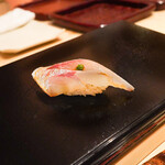 すし 良月 - 天草神経じめのアジ