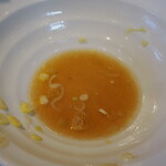 弘明寺丿貫 - 鶏煮干中華蕎麦のスープ