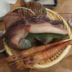 Isomaru Suisan - 浜焼き魚介盛り合わせ