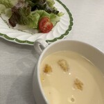 Ruburan - セットのサラダとスープ