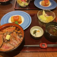 赤坂 津つ井 総本店 - 