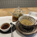 シャントレル - 12.ハーブティー、クレームブリュレ。