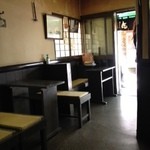 たいやき わかば - 店内　いいかんじ～