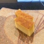 鮨 難波 - 海老のすり身の入った卵焼く　甘くて美味しい！