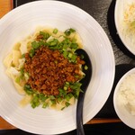 同源 - 料理写真:台湾刀削麺