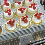 Hotel patisserie ufu - マリブローズ