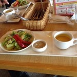 神戸屋レストラン - セット（サラダ＋ディップ＋スープ＋デザート）