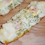 ブーランジェリーシュシュ - 「タルティーヌ（\200）」です(2013/10/3UP)