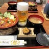 丼兵衛 - 海鮮バラちらし　雲丹盛り　生ビール
