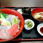 海鮮大海 - 料理写真:三色丼