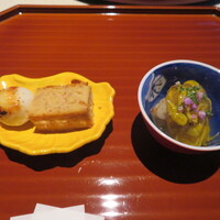 ATAMI 海峯楼 - 干し無花果のカステラ・巨峰帆立貝