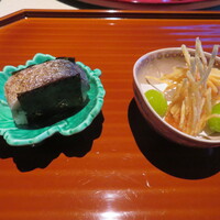 ATAMI 海峯楼 - 小袖寿司・海老蓑揚げ