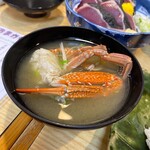 寿司と地魚料理　大徳家 - 鮨に付いてるカニ汁