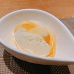 小田原おでん本店 - バニラアイス柚子ジャム