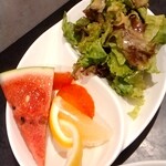 ベリーココ - ランチセットのサラダ＆フルーツ