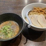 貝と牛と中華そば うみ虎 - 