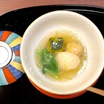 京懐石 みのきち - 鉢物　小かぶら　手まり湯葉　南瓜　三度豆　銀あんかけ　生姜