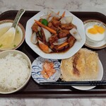 Ryuukakuen - 酢豚定食(餃子&杏仁豆腐)