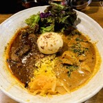 SPICY CURRY 魯珈 - 