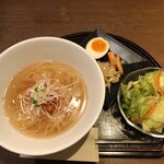 炭火焼肉 神楽坂 牛ます - 期間限定　冷麺ランチ980円