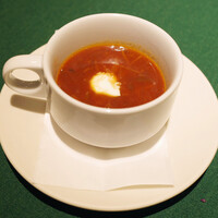ロシヤ料理 ラルース - ランチコース(3080円・サ別)のボルシチ(カップサイズ)