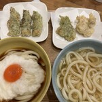 手打ちうどん 上を向いて - 