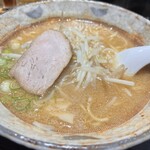 ラーメン 八龍 - 