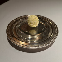 レ セゾン - 自家製のバター。