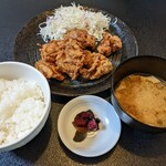 定食・ラーメン しんちゃん - 唐揚げ定食
