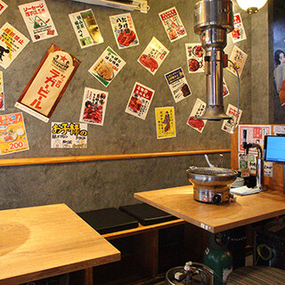 The "Showa retro" space is very popular among people of all ages.