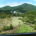 Howaito Famu - 窓際の席からの景色