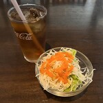 Ajian Resutoran Chai Kouza Shibuyaten - サラダ、ドリンク